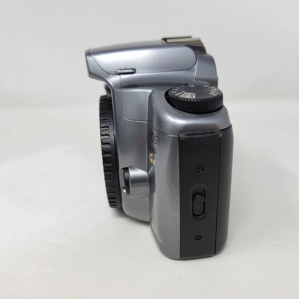 Canon EOS Rebel GII 35mm SLR Film Camera Body Silver Gray Retro Vintage
